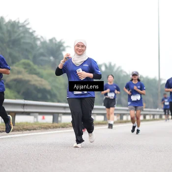 Runner Photo 7400936