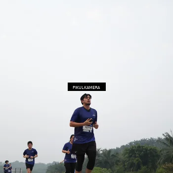 Runner Photo 7400939