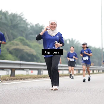 Runner Photo 7400945