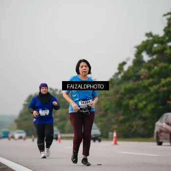 Runner Photo 7400948