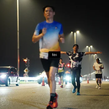 Runner Photo 7400986