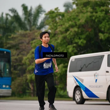 Runner Photo 7400999