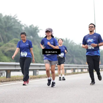 Runner Photo 7401000