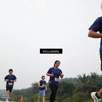 Runner Photo 7401007