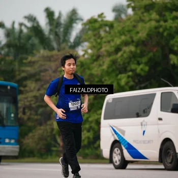 Runner Photo 7401009
