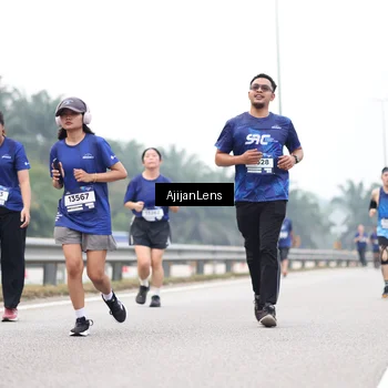 Runner Photo 7401042