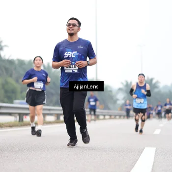 Runner Photo 7401097