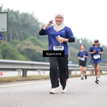 Runner Photo 7401098