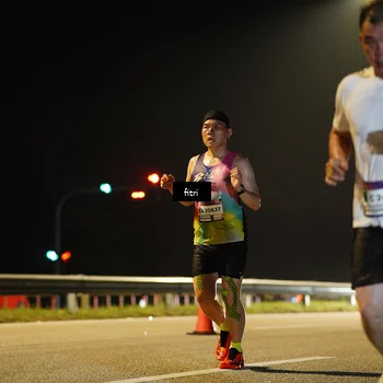 Runner Photo 7401109