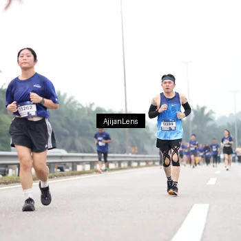 Runner Photo 7401131