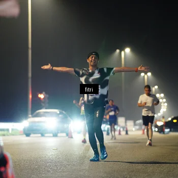 Runner Photo 7401140