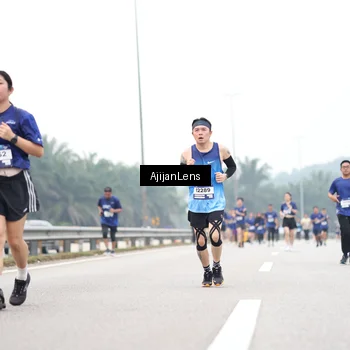 Runner Photo 7401142