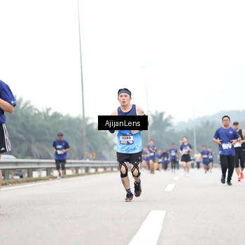 Runner Photo 7401176