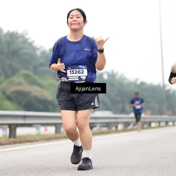 Runner Photo 7401211