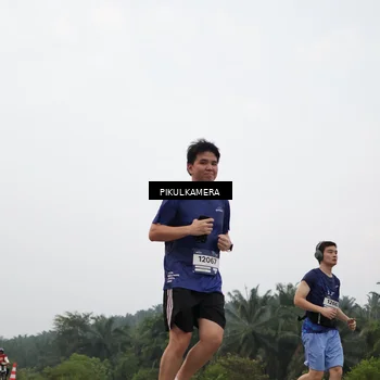 Runner Photo 7401273