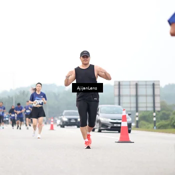 Runner Photo 7401275