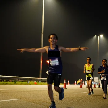 Runner Photo 7401360