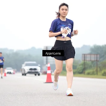 Runner Photo 7401376