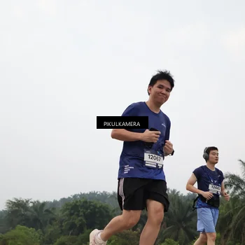 Runner Photo 7401406