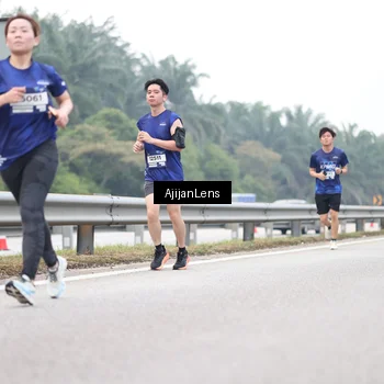 Runner Photo 7401443