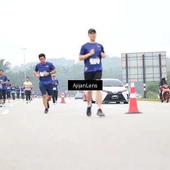 Runner Photo 7401459