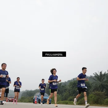 Runner Photo 7401512
