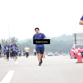 Runner Photo 7401523