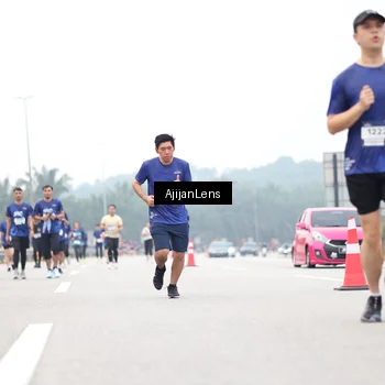 Runner Photo 7401530