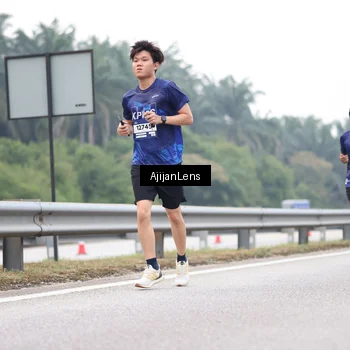 Runner Photo 7401533