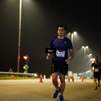 Runner Photo 7401535