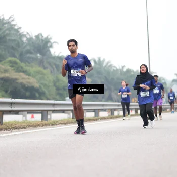 Runner Photo 7401563