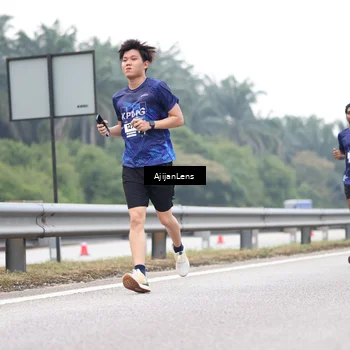 Runner Photo 7401594