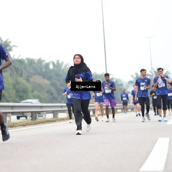 Runner Photo 7401610