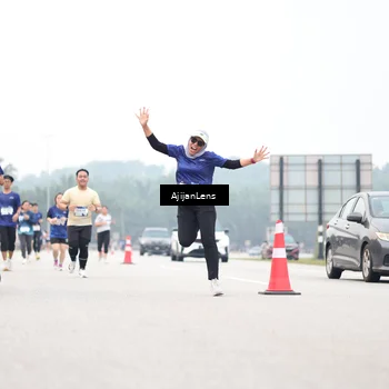 Runner Photo 7401638