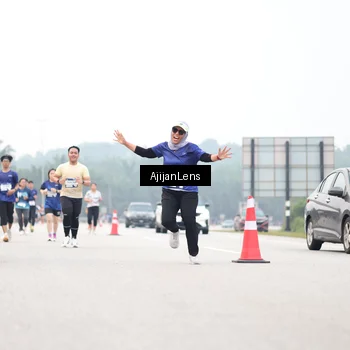 Runner Photo 7401651