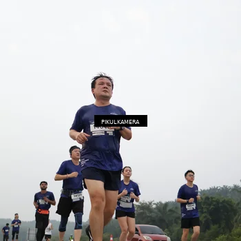 Runner Photo 7401680