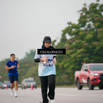 Runner Photo 7401689