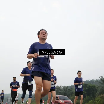 Runner Photo 7401719