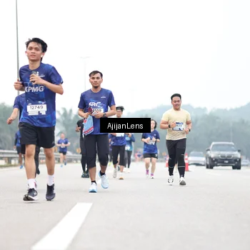Runner Photo 7401766