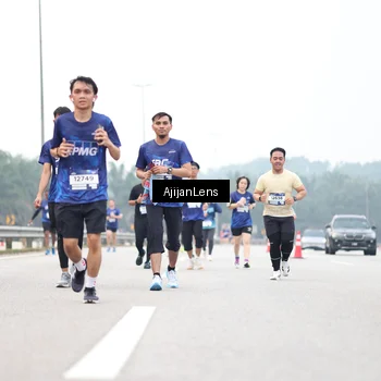 Runner Photo 7401768