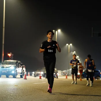 Runner Photo 7401773