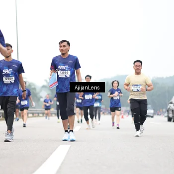 Runner Photo 7401782