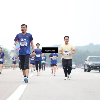 Runner Photo 7401788