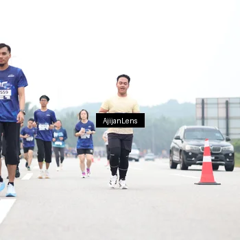 Runner Photo 7401816