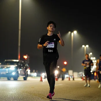 Runner Photo 7401818