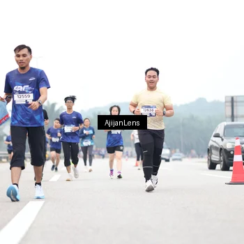 Runner Photo 7401832