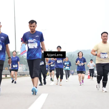 Runner Photo 7401834