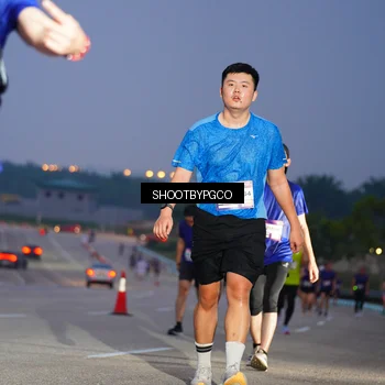 Runner Photo 7401841