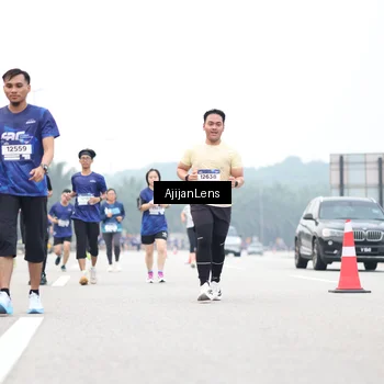 Runner Photo 7401852