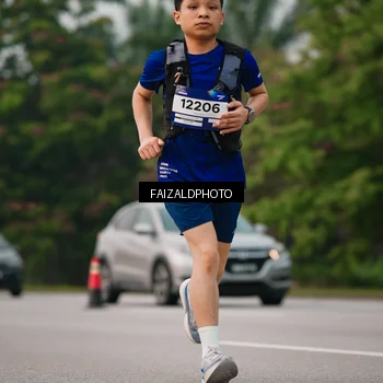 Runner Photo 7401858